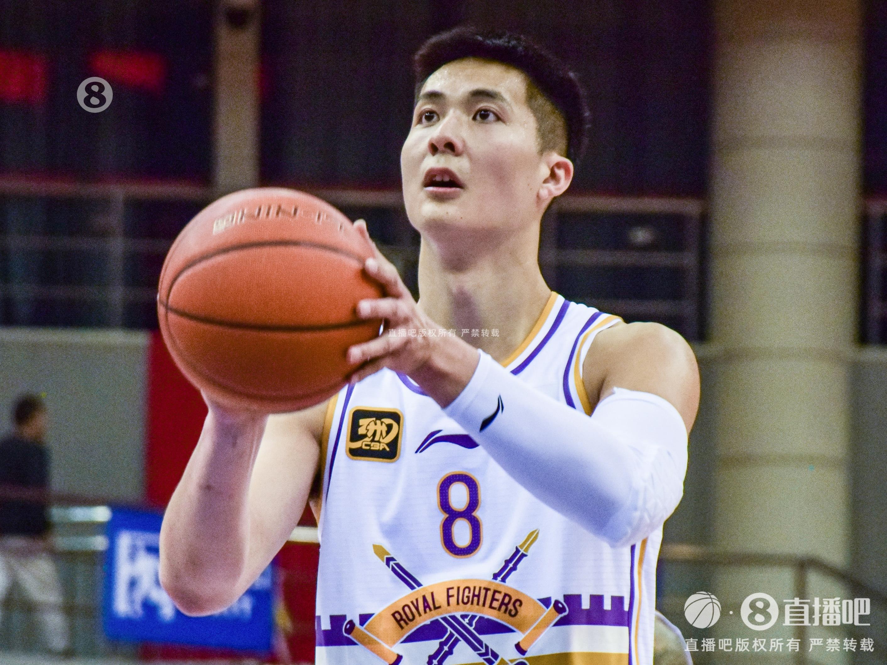 拼盡全力！朱松瑋11中9拿到22分4板6助 三分6中4